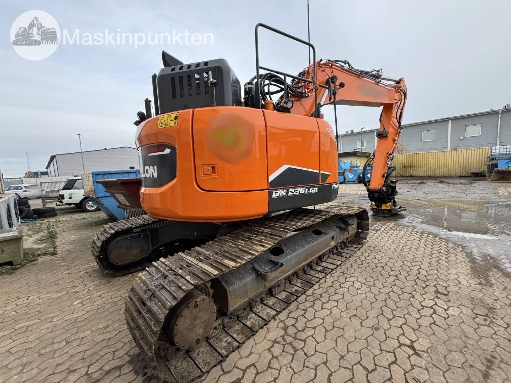 Develon DX 235 LCR - Crawler excavator: picture 4 Develon DX 235 LCR - Crawler excavator: picture 4