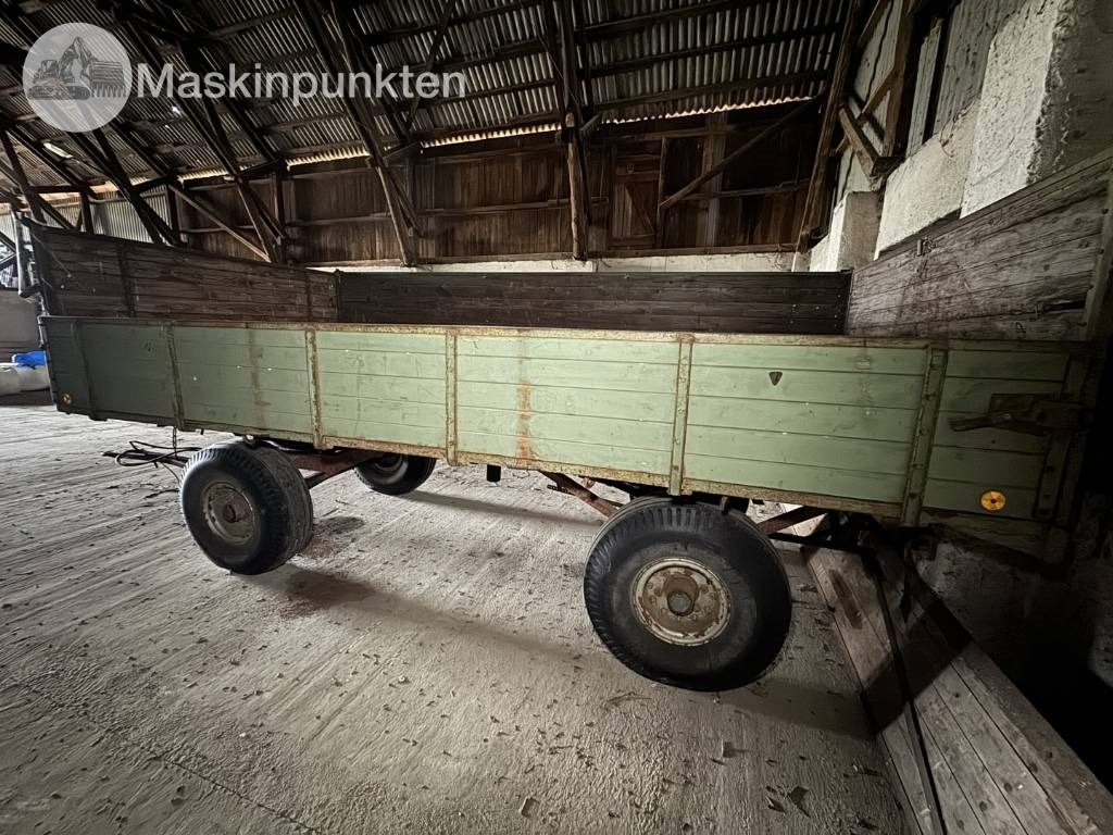 Håkantorps vagn med sidotipp - Tipper semi-trailer: picture 2 Håkantorps vagn med sidotipp - Tipper semi-trailer: picture 2