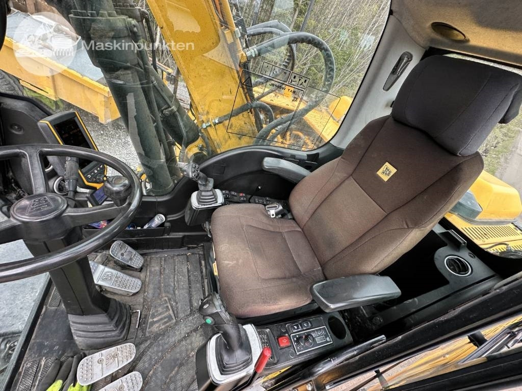 Wheel excavator JCB JS 145 W: picture 14