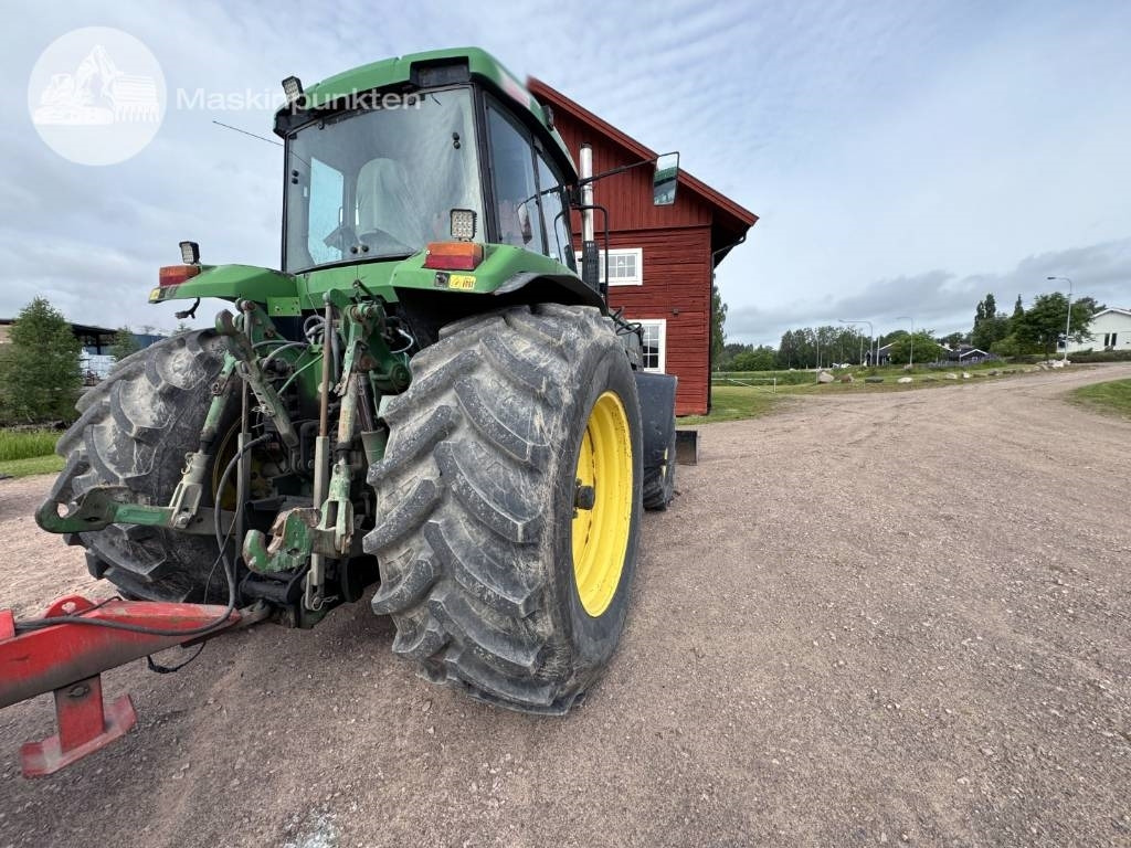 John Deere 7600 - Farm tractor: picture 3 John Deere 7600 - Farm tractor: picture 3