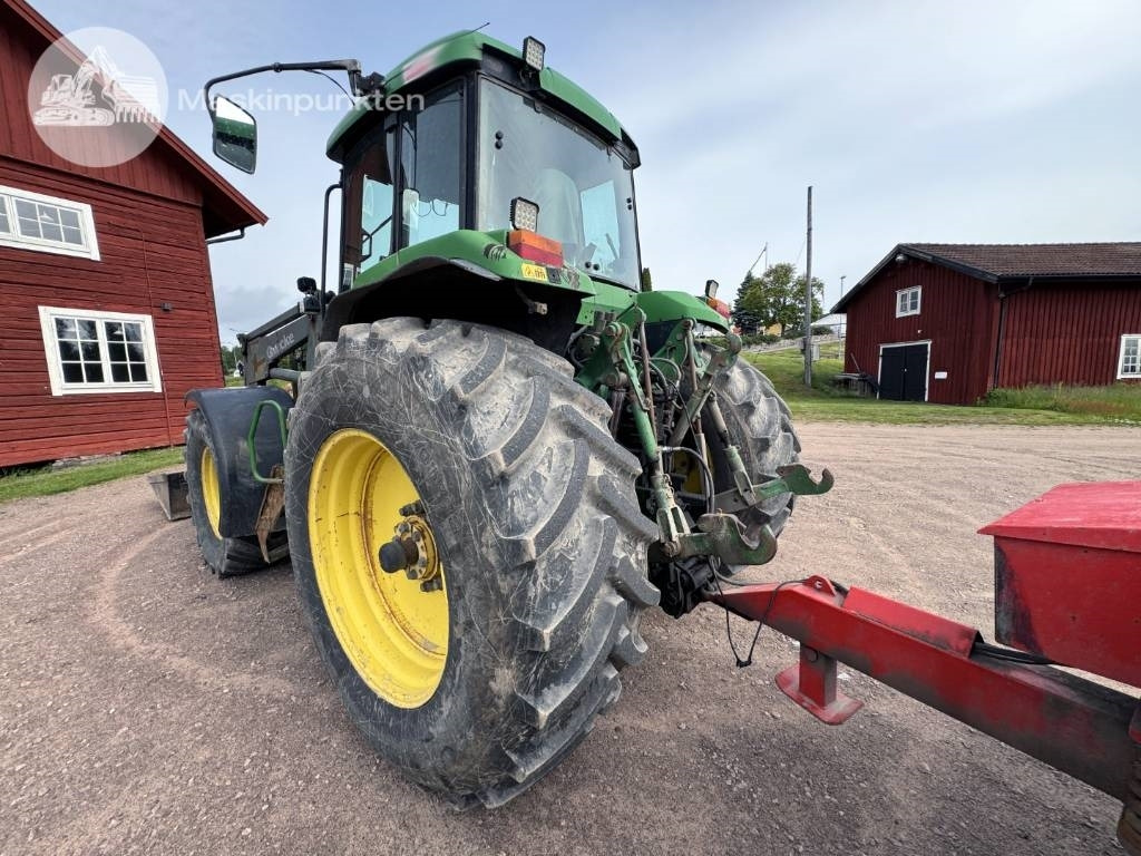 John Deere 7600 - Farm tractor: picture 2 John Deere 7600 - Farm tractor: picture 2