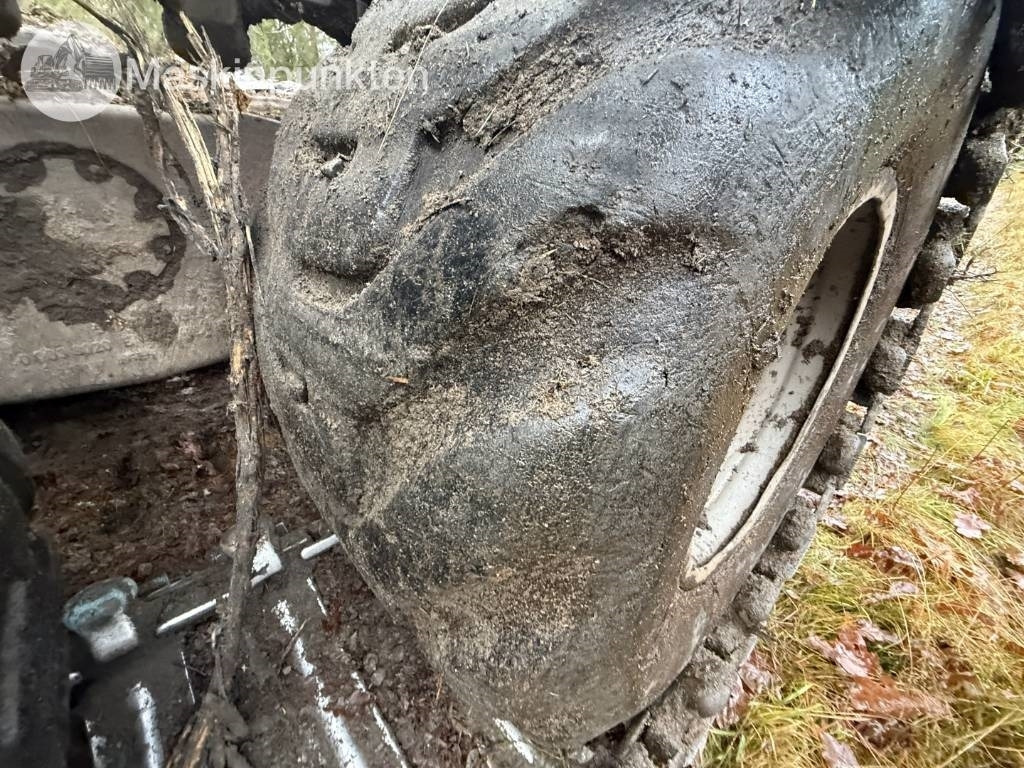 Forwarder Komatsu 835: picture 40