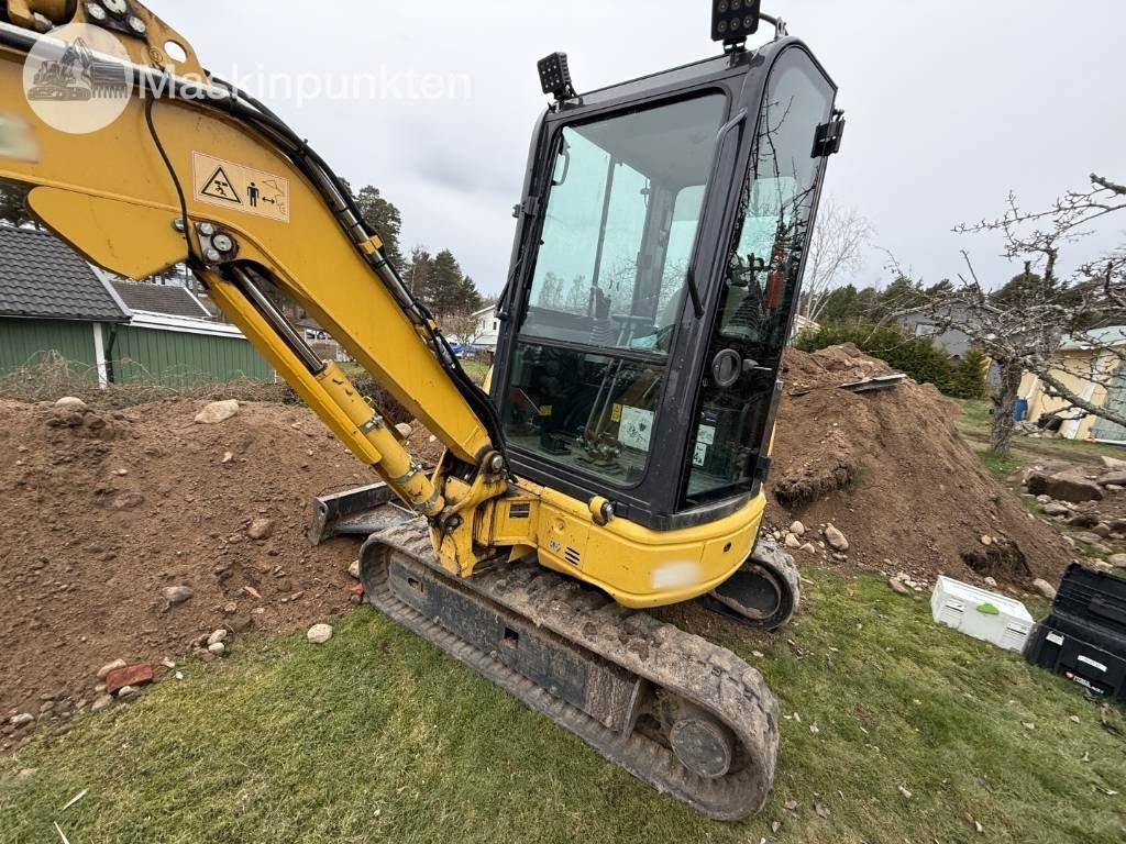 Komatsu PC 26 MR-3 - Mini excavator: picture 2 Komatsu PC 26 MR-3 - Mini excavator: picture 2