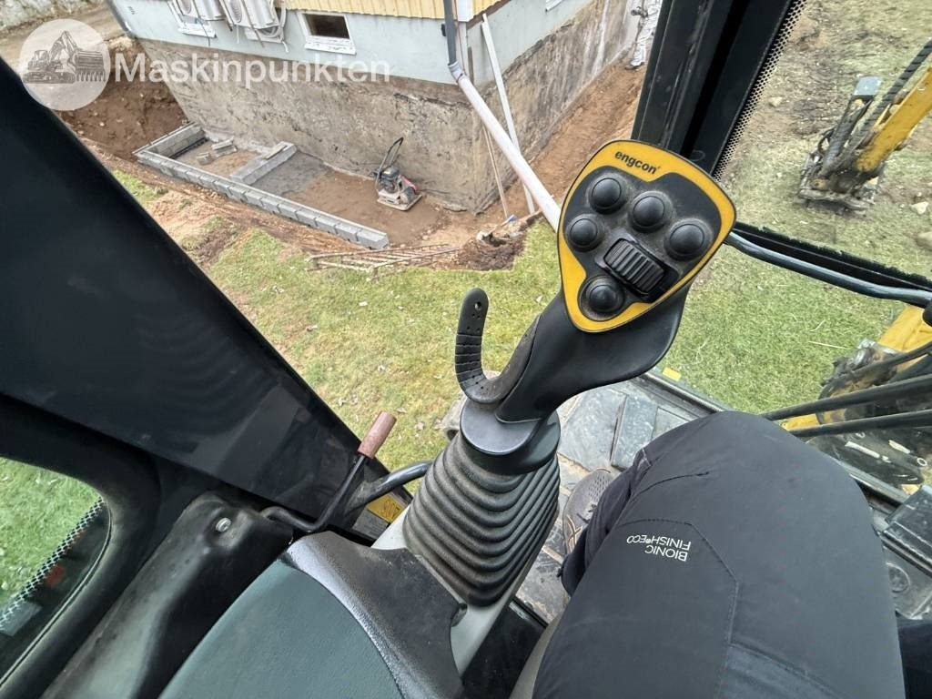 Leasing of Komatsu PC 26 MR-3  Komatsu PC 26 MR-3: picture 18