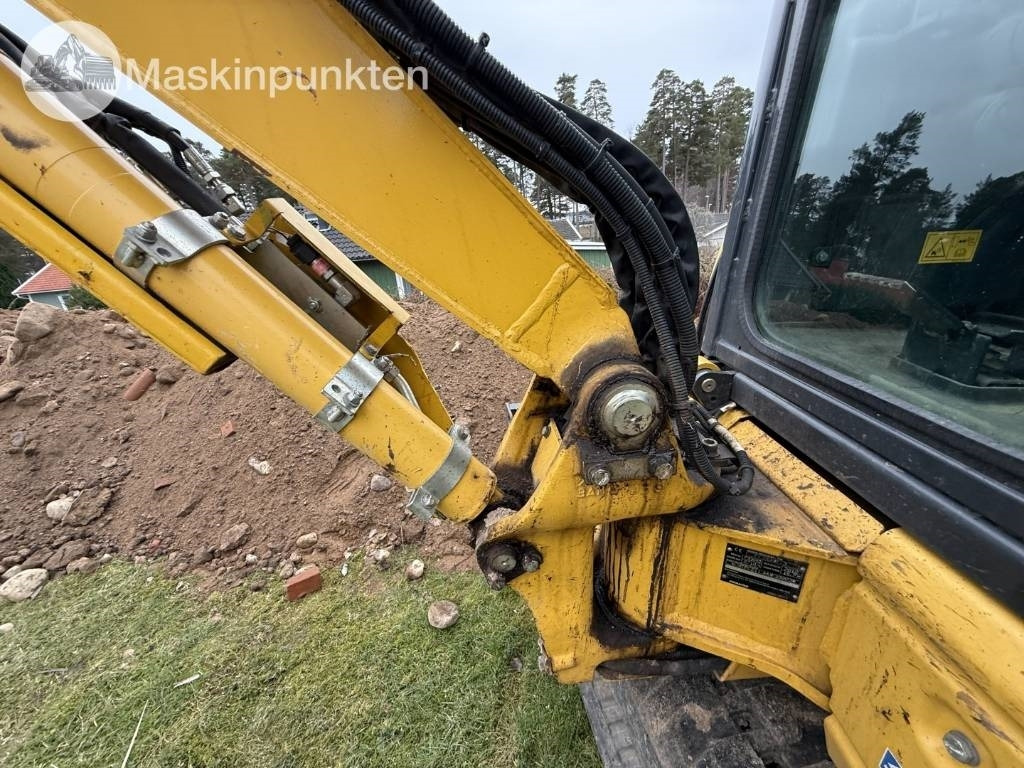Leasing of Komatsu PC 26 MR-3  Komatsu PC 26 MR-3: picture 46