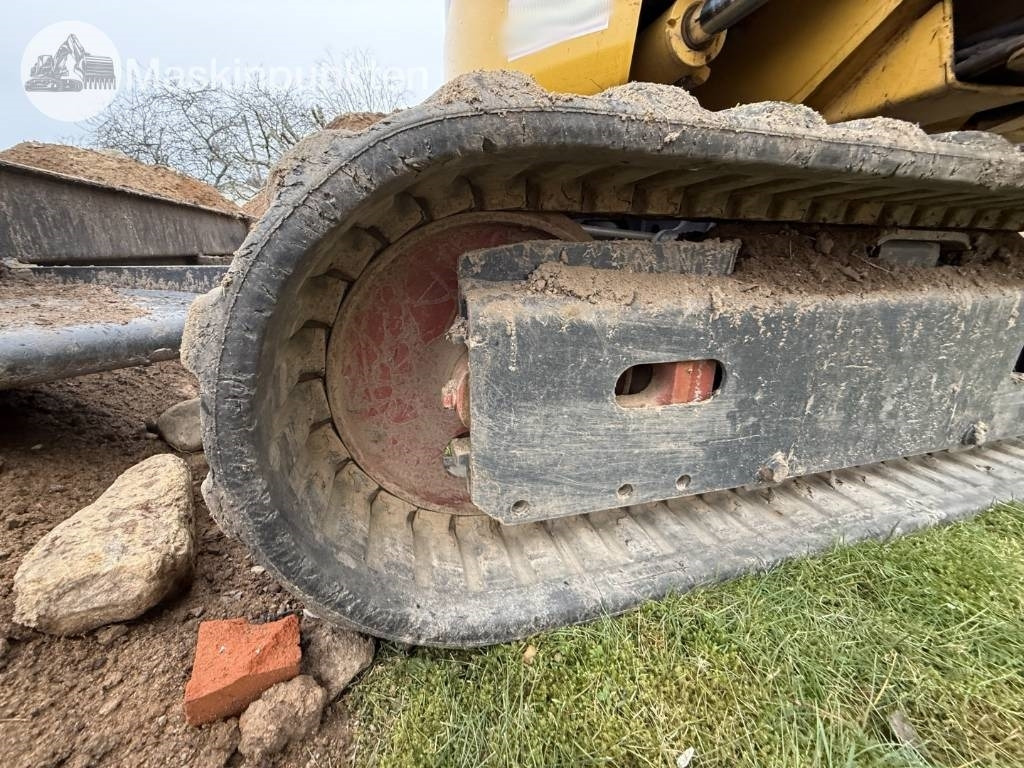 Leasing of Komatsu PC 26 MR-3  Komatsu PC 26 MR-3: picture 38