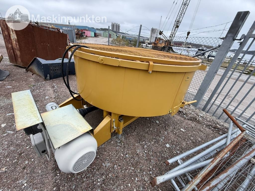 Mammut TM 200 Betongblandare - Concrete mixer: picture 1 Mammut TM 200 Betongblandare - Concrete mixer: picture 1