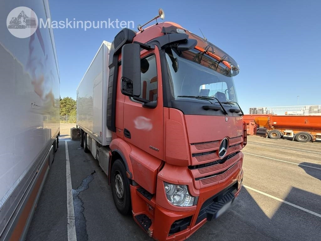 Mercedes-Benz Actros 2551  - Refrigerator truck: picture 3 Mercedes-Benz Actros 2551  - Refrigerator truck: picture 3