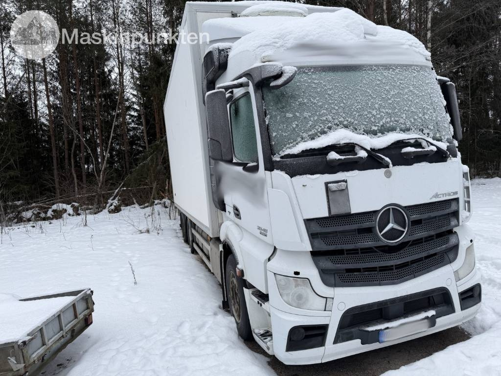 Mercedes-Benz Actros 963-0-C - Box truck: picture 3 Mercedes-Benz Actros 963-0-C - Box truck: picture 3