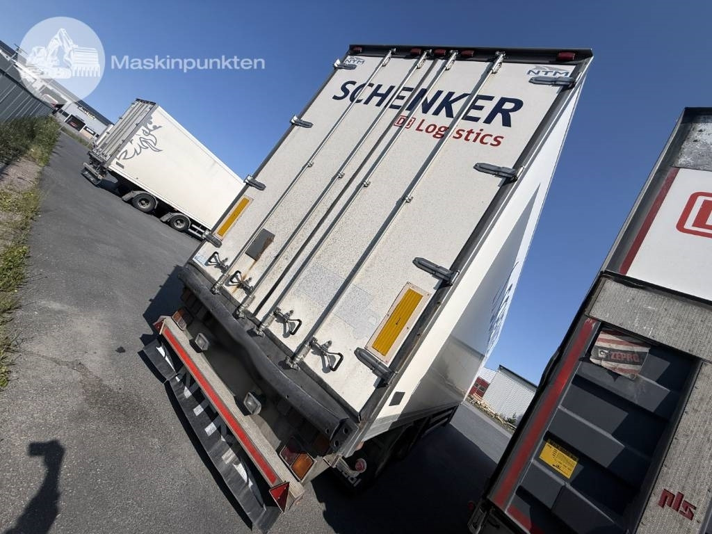 NTM UTP-39L-4 - Closed box trailer: picture 4 NTM UTP-39L-4 - Closed box trailer: picture 4