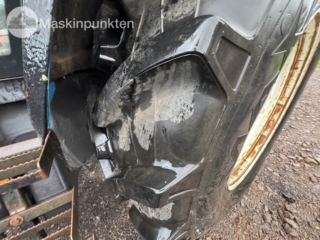 New Holland 8560 - Farm tractor: picture 4 New Holland 8560 - Farm tractor: picture 4