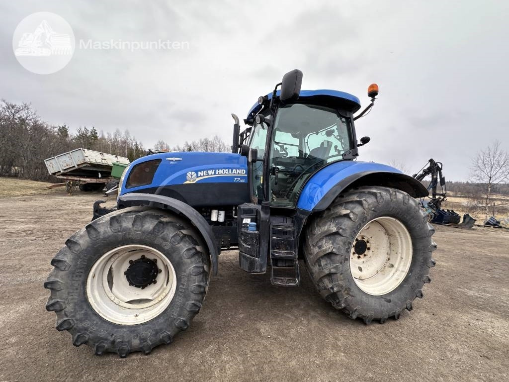 New Holland T 7.185 - Farm tractor: picture 1 New Holland T 7.185 - Farm tractor: picture 1