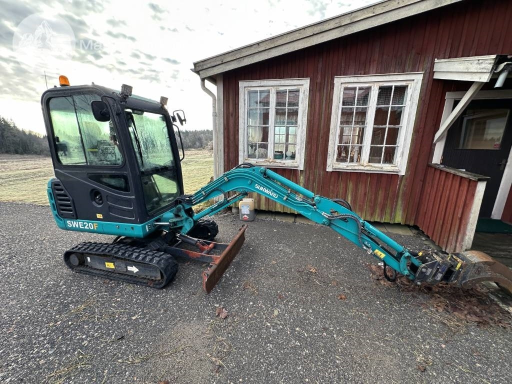 Sunward SWE 20 F med släp!  - Mini excavator: picture 3 Sunward SWE 20 F med släp!  - Mini excavator: picture 3