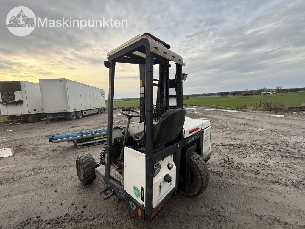 Terberg TKI-M 3x3 Truck - Diesel forklift: picture 5 Terberg TKI-M 3x3 Truck - Diesel forklift: picture 5