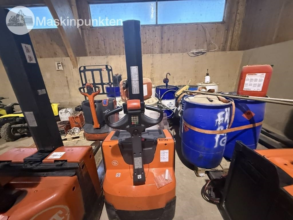 Toyota BT SWE 80 L - Electric forklift: picture 2 Toyota BT SWE 80 L - Electric forklift: picture 2