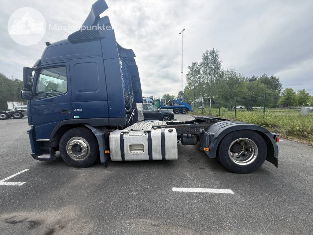 Tractor unit Volvo FM 460: picture 8