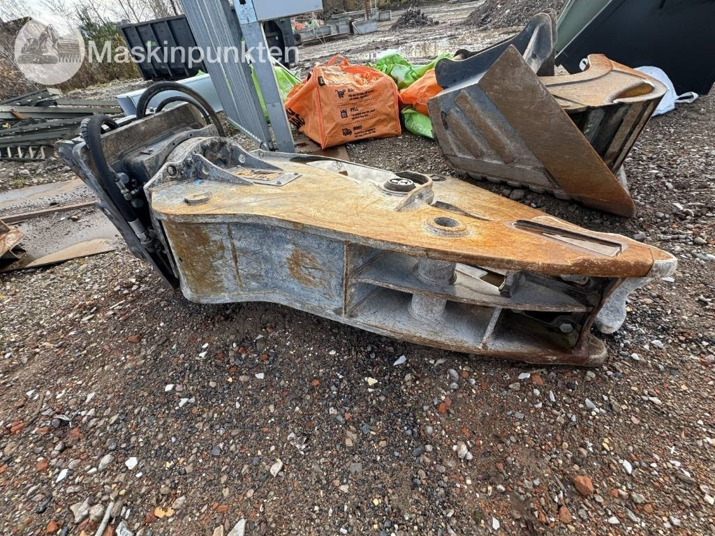 VTN FP18 - Ripper for Construction machinery: picture 2 VTN FP18 - Ripper for Construction machinery: picture 2