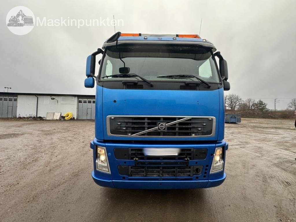 Volvo FH 12 - Hook lift truck: picture 2 Volvo FH 12 - Hook lift truck: picture 2