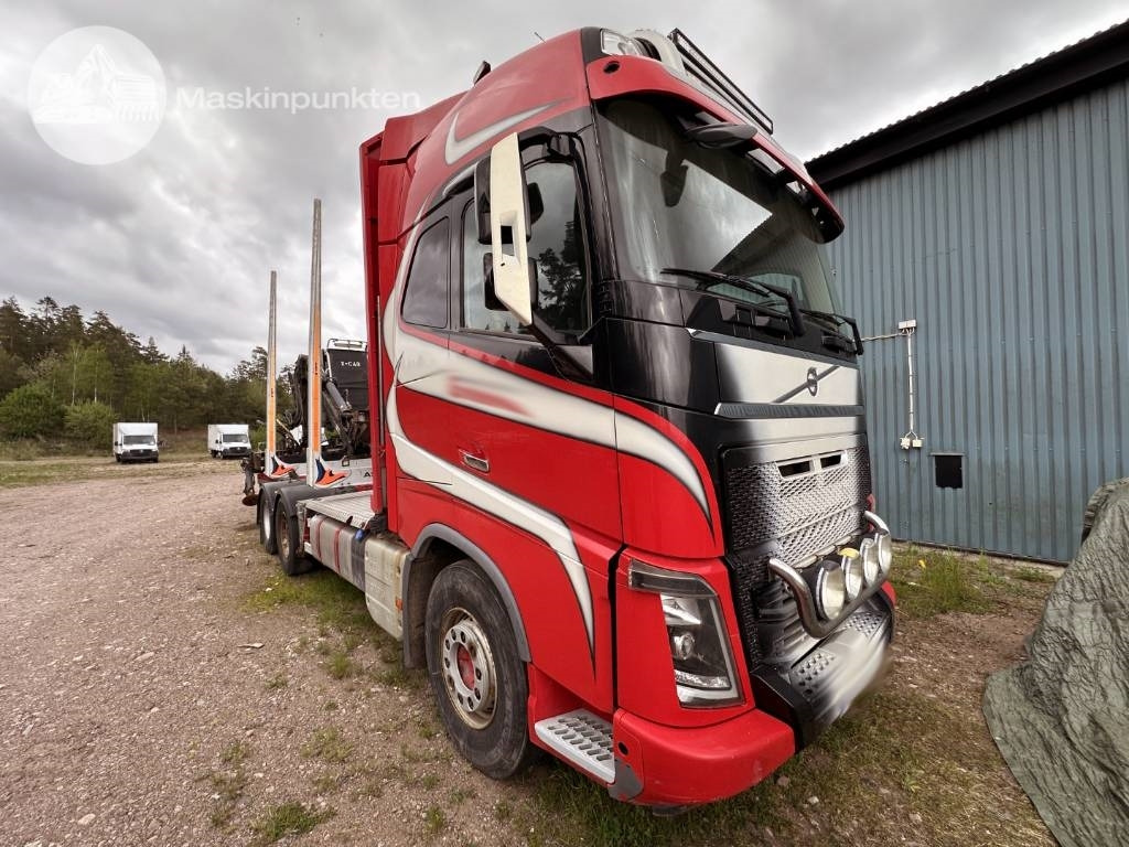 Volvo FH 16 750 - Logging truck: picture 3 Volvo FH 16 750 - Logging truck: picture 3