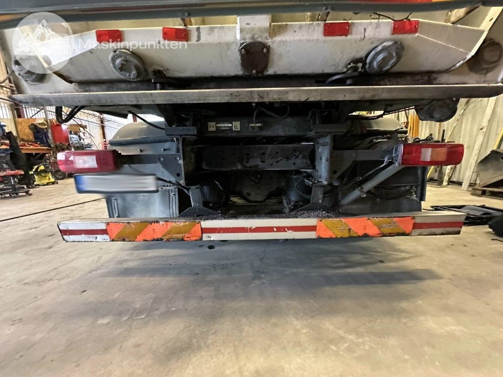 Garbage truck Volvo FL 618: picture 25