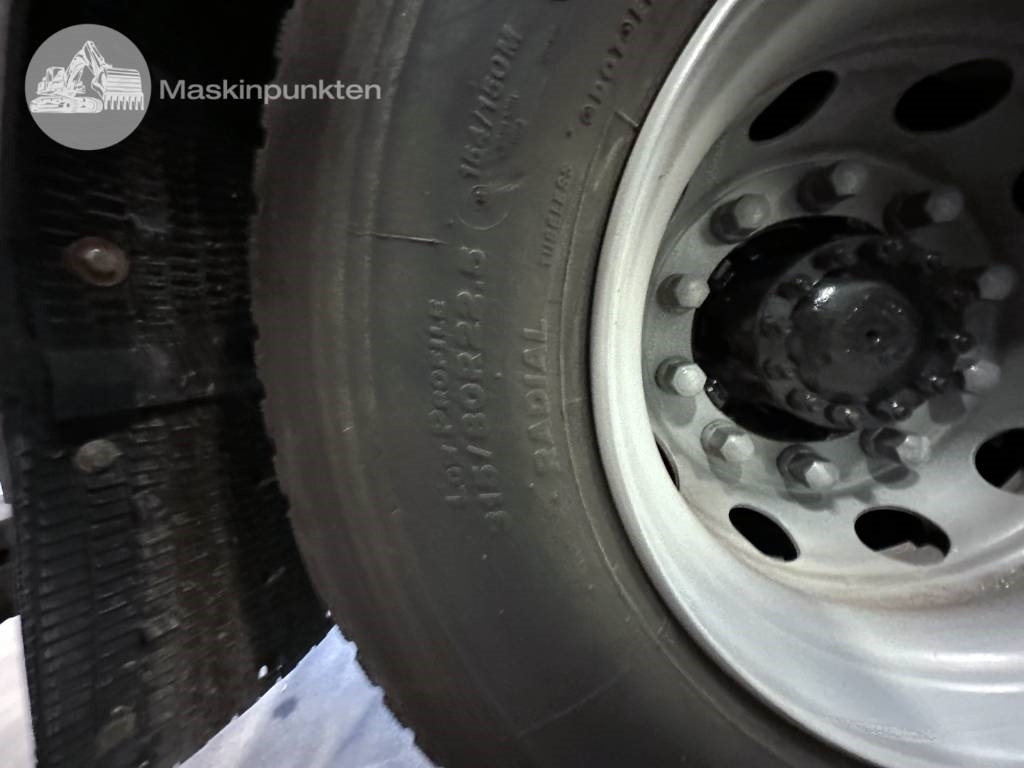 Garbage truck Volvo FL 618: picture 23