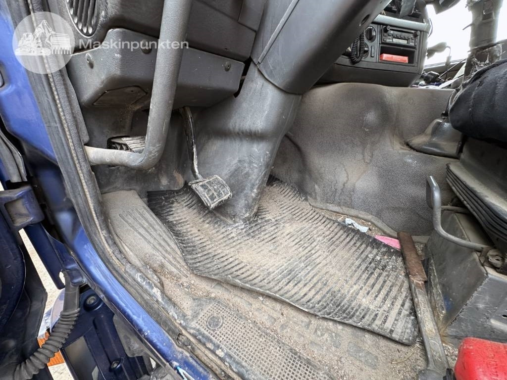 Skip loader truck Volvo FM 12 420 LAXO Liftdumper + lastväxlare + flak: picture 13