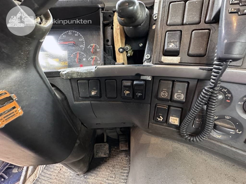 Skip loader truck Volvo FM 12 420 LAXO Liftdumper + lastväxlare + flak: picture 33