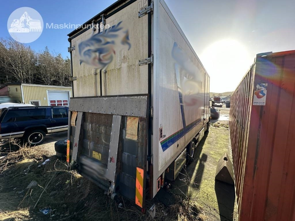 Volvo FM 300 - Box truck: picture 5 Volvo FM 300 - Box truck: picture 5