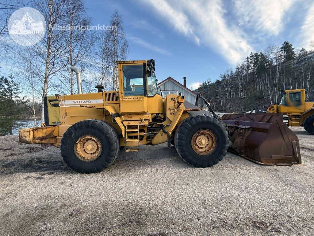 Volvo L 120 C  - Wheel loader: picture 1 Volvo L 120 C  - Wheel loader: picture 1