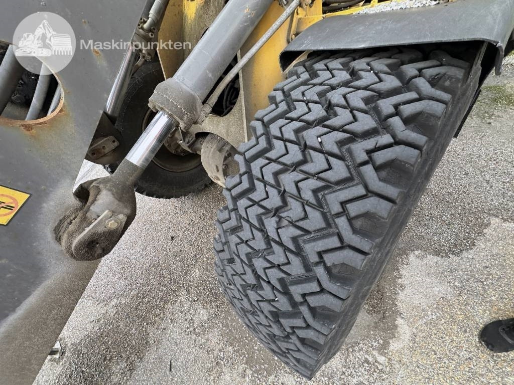 Wheel loader Volvo L 50 B: picture 16