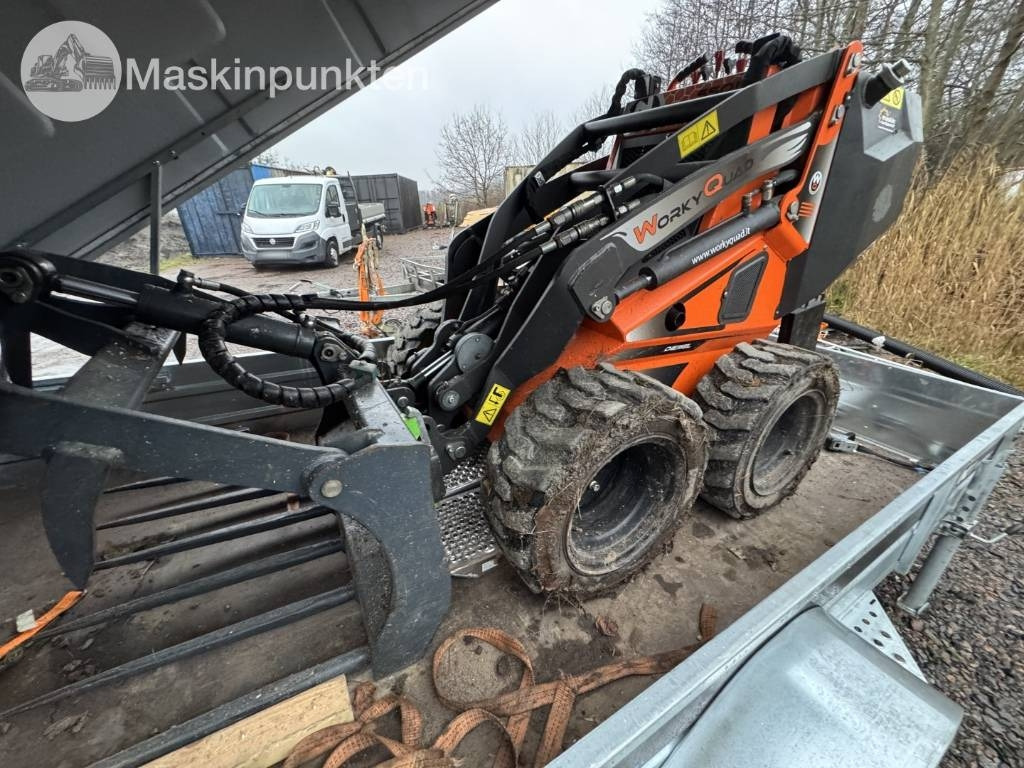 WorkyQuad SSQ15D med maskinsläp - Compact loader: picture 1 WorkyQuad SSQ15D med maskinsläp - Compact loader: picture 1