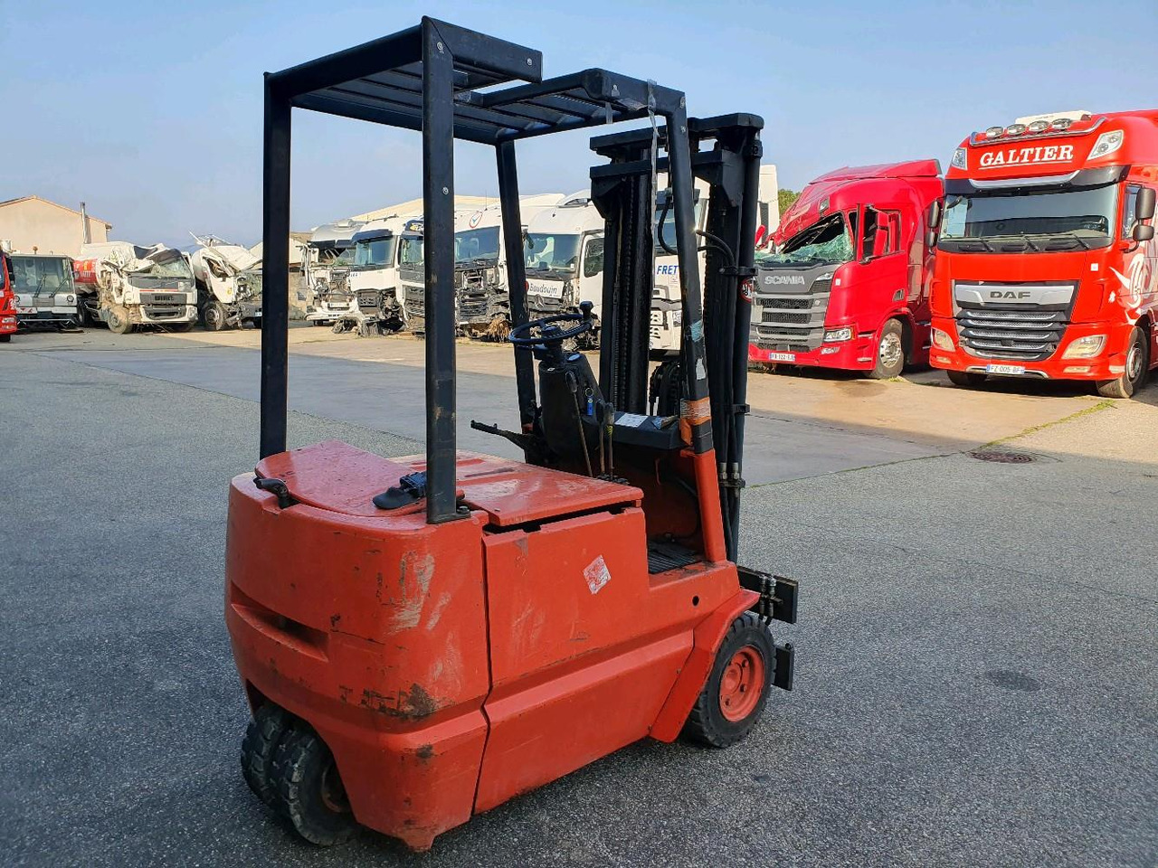 FENWICK LINDE CHARIOT ELEVATEUR - Forklift: picture 4 FENWICK LINDE CHARIOT ELEVATEUR - Forklift: picture 4