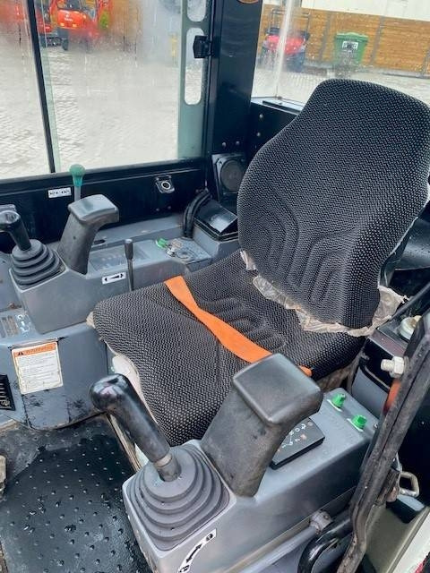 Mini excavator Takeuchi TB 23 R: picture 10