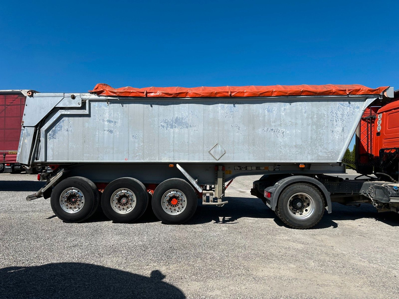 Benalu 25 m3 AXLE SAF HYDRAULIC BOARD - Tipper semi-trailer: picture 4 Benalu 25 m3 AXLE SAF HYDRAULIC BOARD - Tipper semi-trailer: picture 4