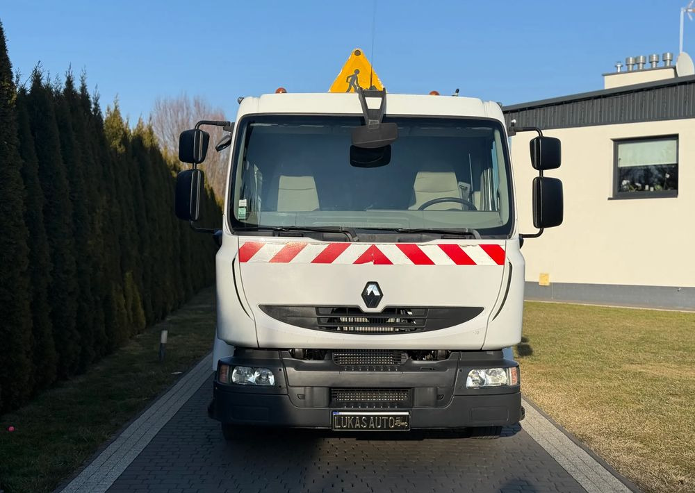 Renault MIDLUM 220 12 T WYWROTKA 6 MIEJSC - Tipper: picture 3 Renault MIDLUM 220 12 T WYWROTKA 6 MIEJSC - Tipper: picture 3