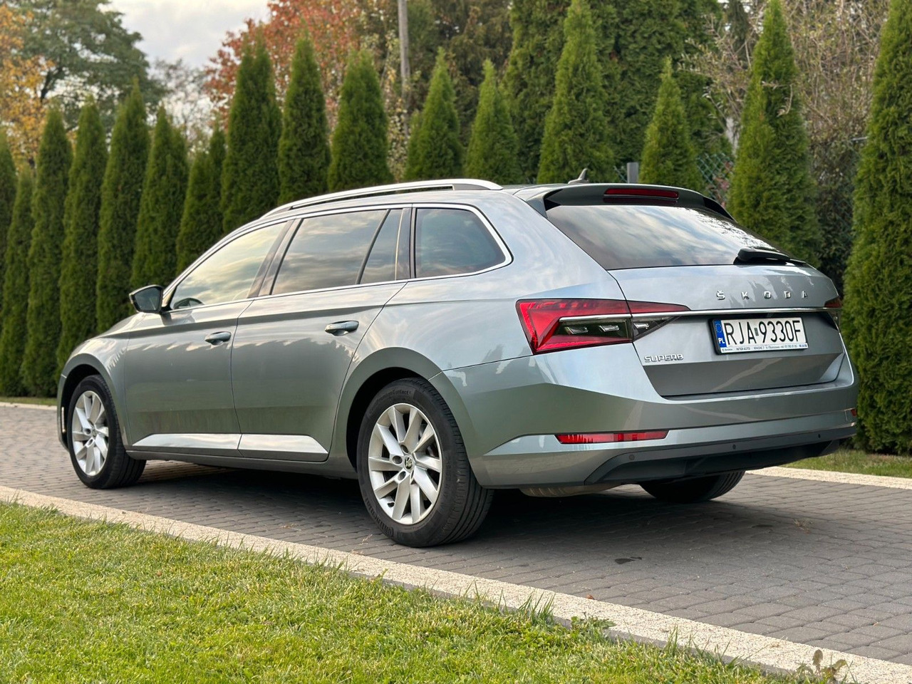Skoda Superb 2.0 TDI SCR 147kW DSG STYLE COMBI - Car: picture 5 Skoda Superb 2.0 TDI SCR 147kW DSG STYLE COMBI - Car: picture 5