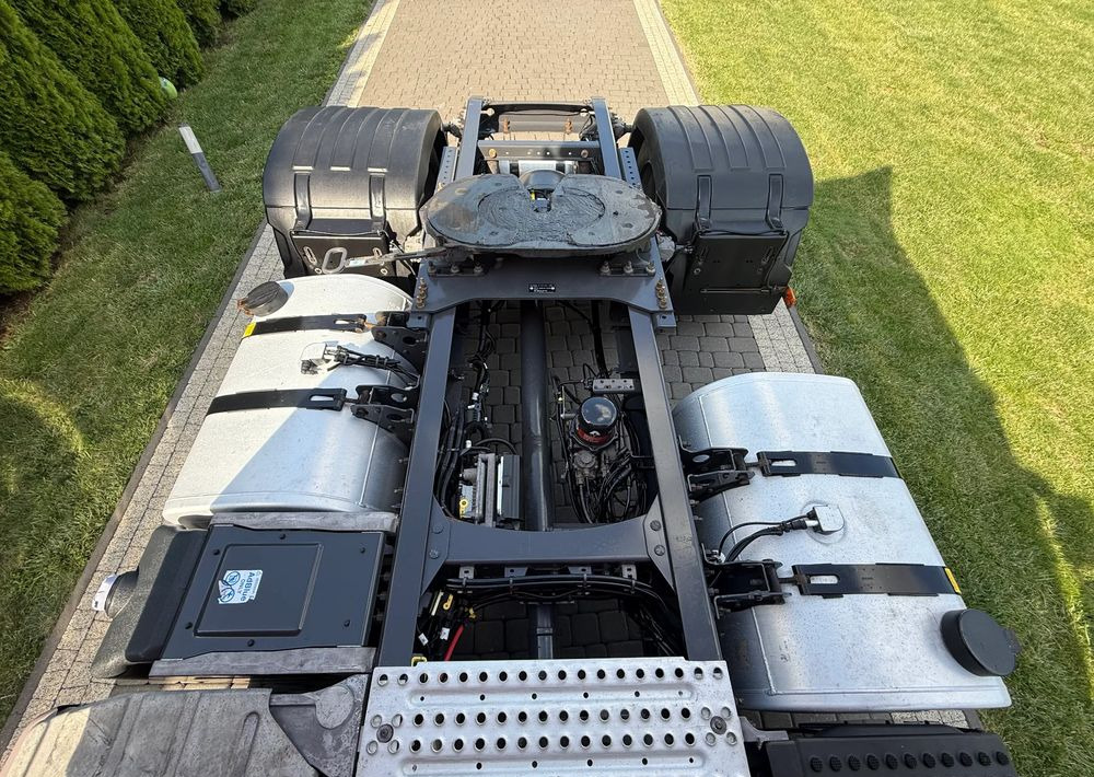 Tractor unit Renault T 460 LOW DECK RETARDER: picture 7