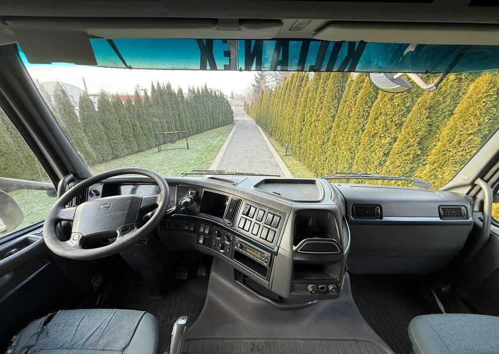 Tractor unit Volvo FH 420 EURO 5: picture 10