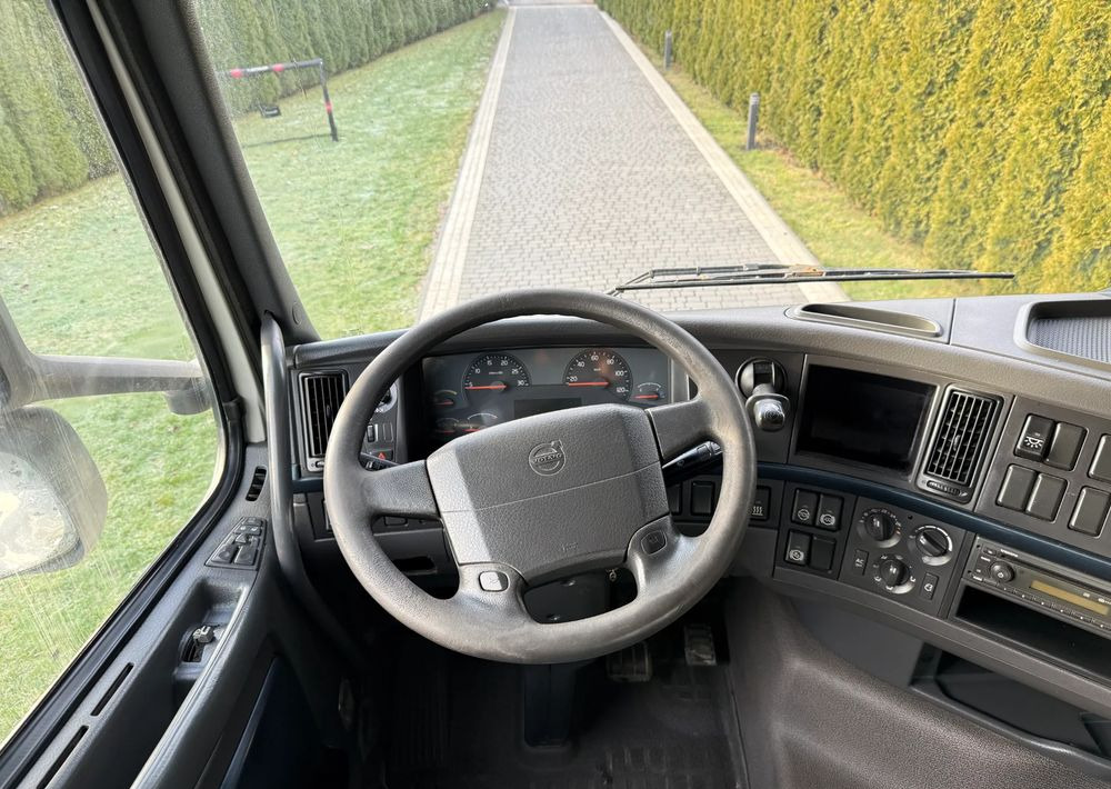 Tractor unit Volvo FH 420 EURO 5: picture 9