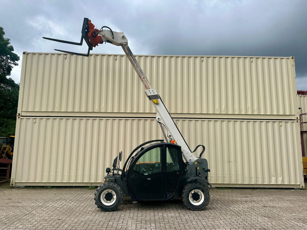 Faresin-Snorkel SR626E / Electric / 2021 BJ / 6M - Telescopic handler: picture 5 Faresin-Snorkel SR626E / Electric / 2021 BJ / 6M - Telescopic handler: picture 5
