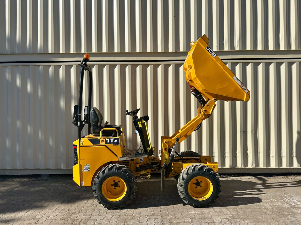 JCB 1T-2 High Tip Dumper, 674 Bh, 1.000 KG - Mini dumper: picture 5 JCB 1T-2 High Tip Dumper, 674 Bh, 1.000 KG - Mini dumper: picture 5