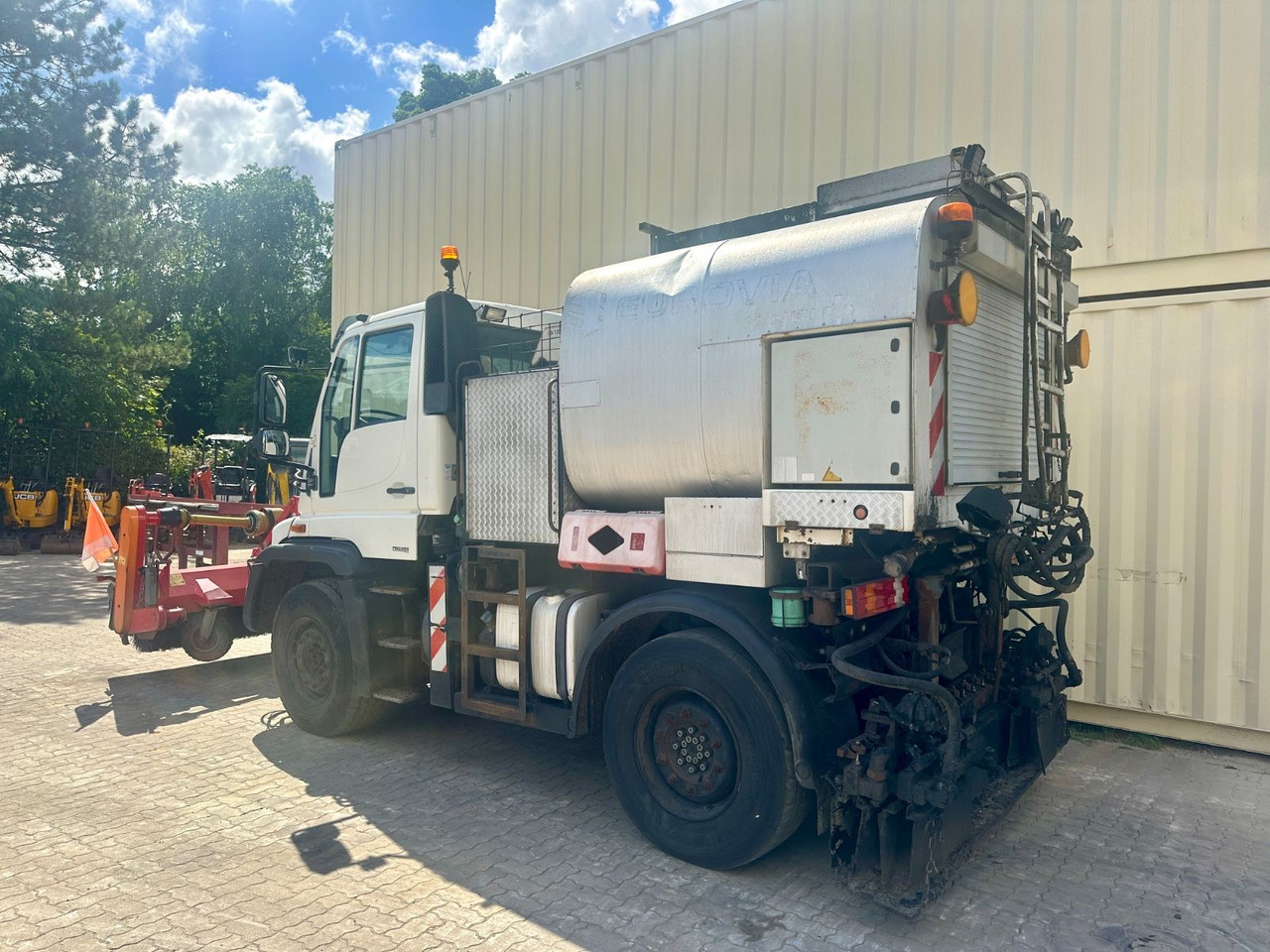Unimog U400 Schäfer-Technic Bitum/Asphalt / TÜV 02/2026 - Asphalt machine: picture 3 Unimog U400 Schäfer-Technic Bitum/Asphalt / TÜV 02/2026 - Asphalt machine: picture 3