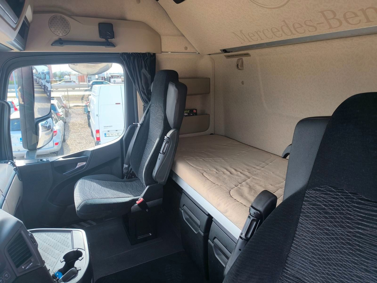 Tractor unit Mercedes-Benz Actros 1845: picture 10 Tractor unit Mercedes-Benz Actros 1845: picture 10