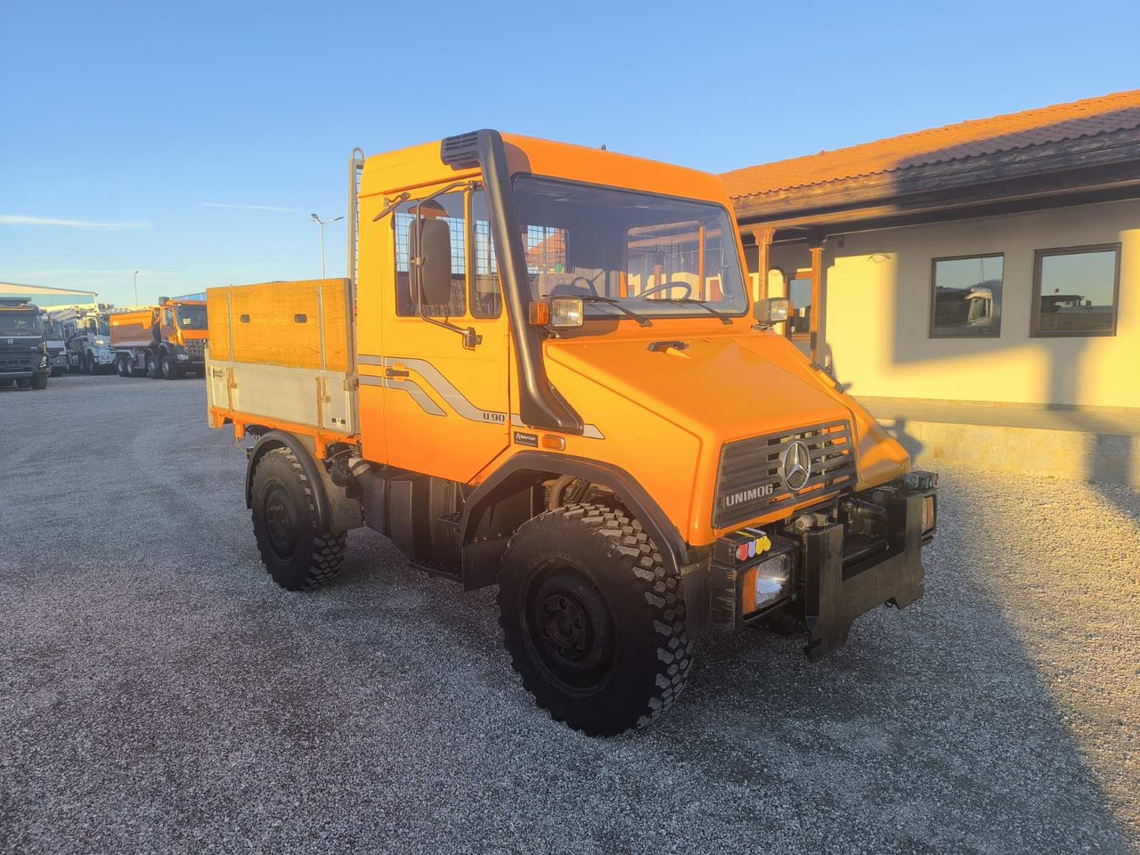 UNIMOG U90 - Tipper: picture 1 UNIMOG U90 - Tipper: picture 1