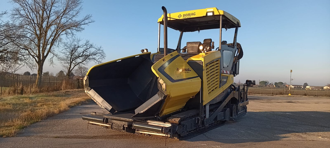 BOMAG IT BF 700 C-2 S500 Stage IV/Tier 4f - Asphalt paver: picture 1 BOMAG IT BF 700 C-2 S500 Stage IV/Tier 4f - Asphalt paver: picture 1