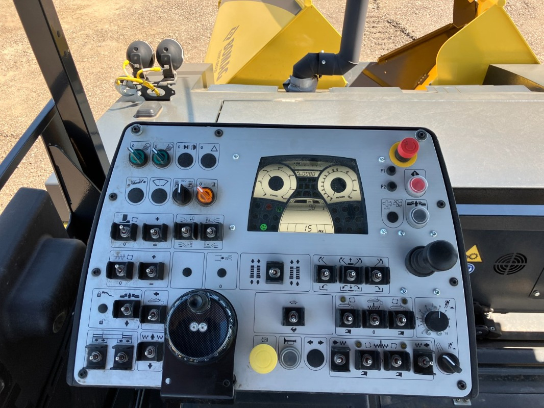 New Asphalt paver BOMAG IT BF 800 C S600  Stage IIIa/Tier 3: picture 6