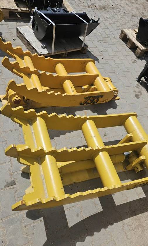 Chwytak kciuk hydrauliczny do koparki 10-25 ton - Ripper: picture 4 Chwytak kciuk hydrauliczny do koparki 10-25 ton - Ripper: picture 4