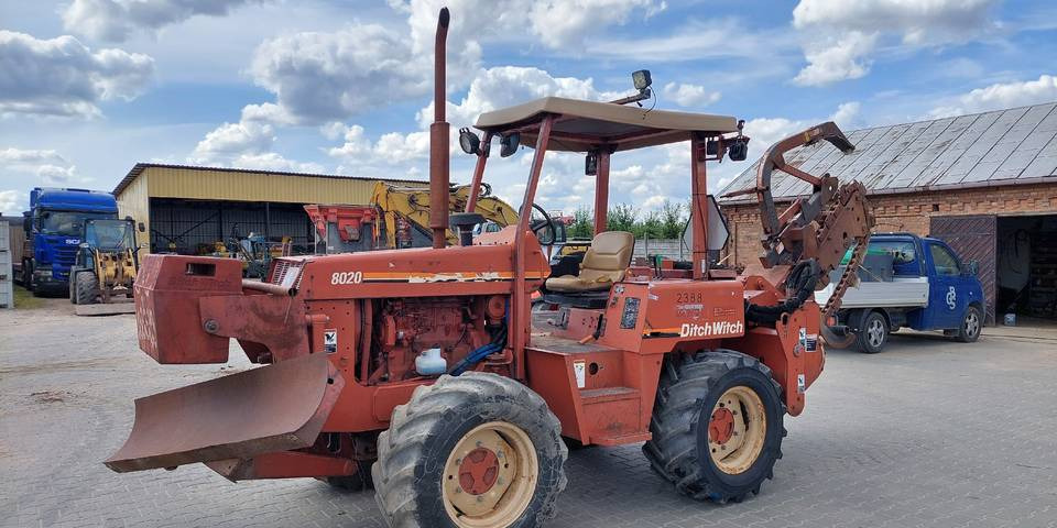 Koparka łańcuchowa Ditch Witch 8020 85KM - Trencher: picture 4 Koparka łańcuchowa Ditch Witch 8020 85KM - Trencher: picture 4