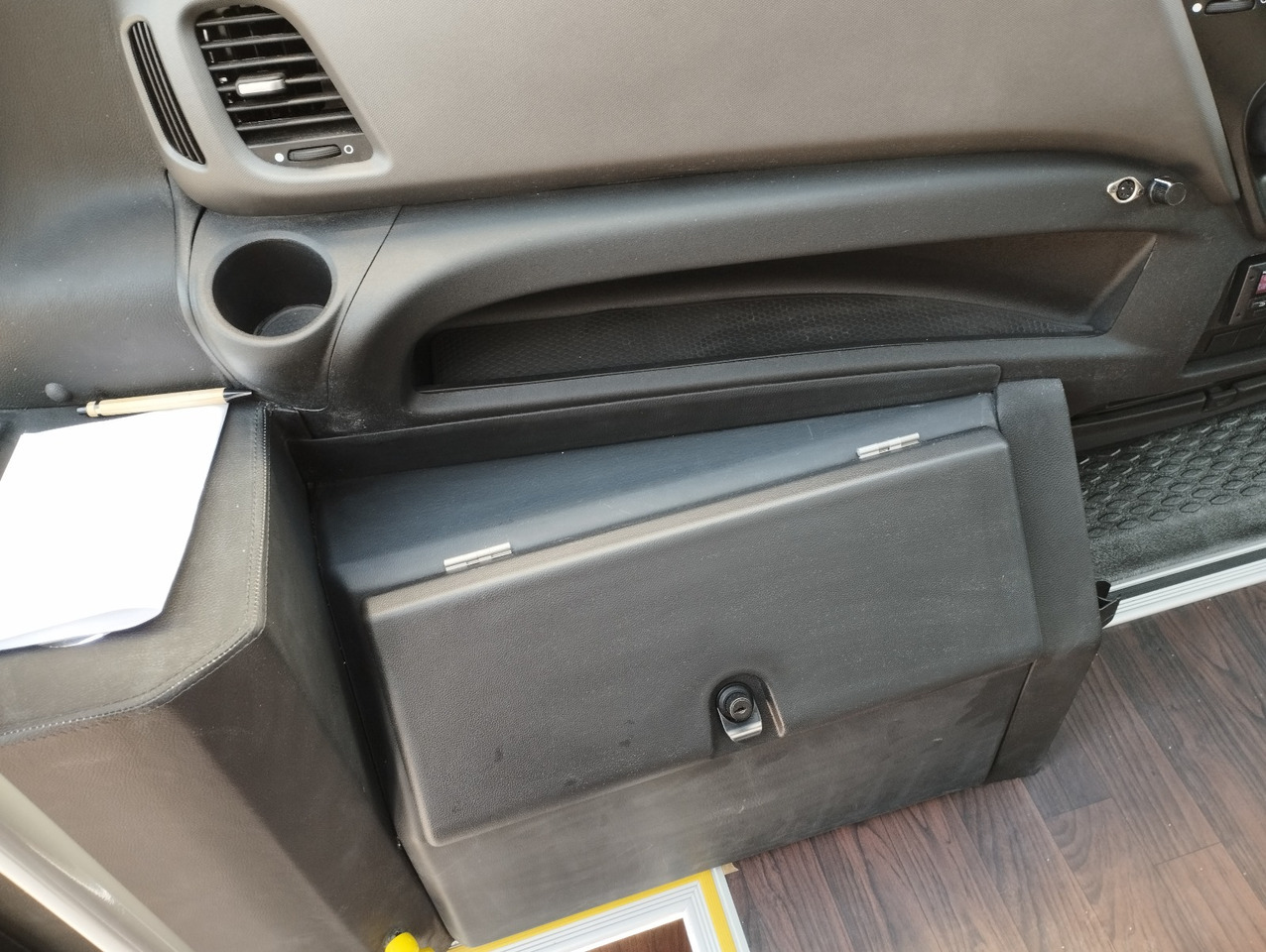 New Coach IVECO DAILY -  RIGHT HAND DRIVE TOURISTIC VEHICLE: picture 11