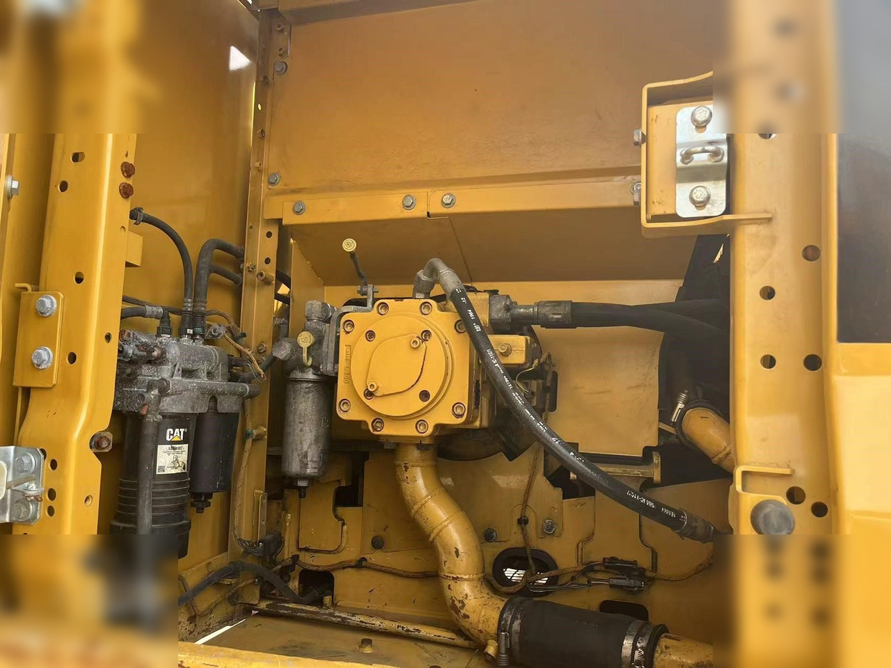 Crawler excavator CATERPILLAR 320: picture 7 Crawler excavator CATERPILLAR 320: picture 7